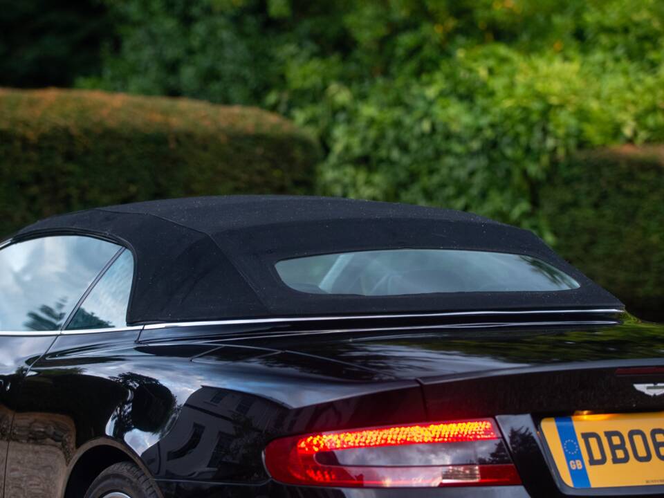 Bild 10/50 von Aston Martin DB 9 Volante (2006)
