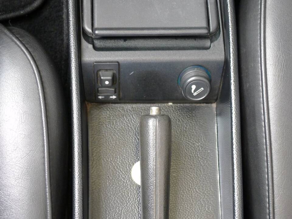 Imagen 6/34 de Alfa Romeo 2.0 Spider (1992)