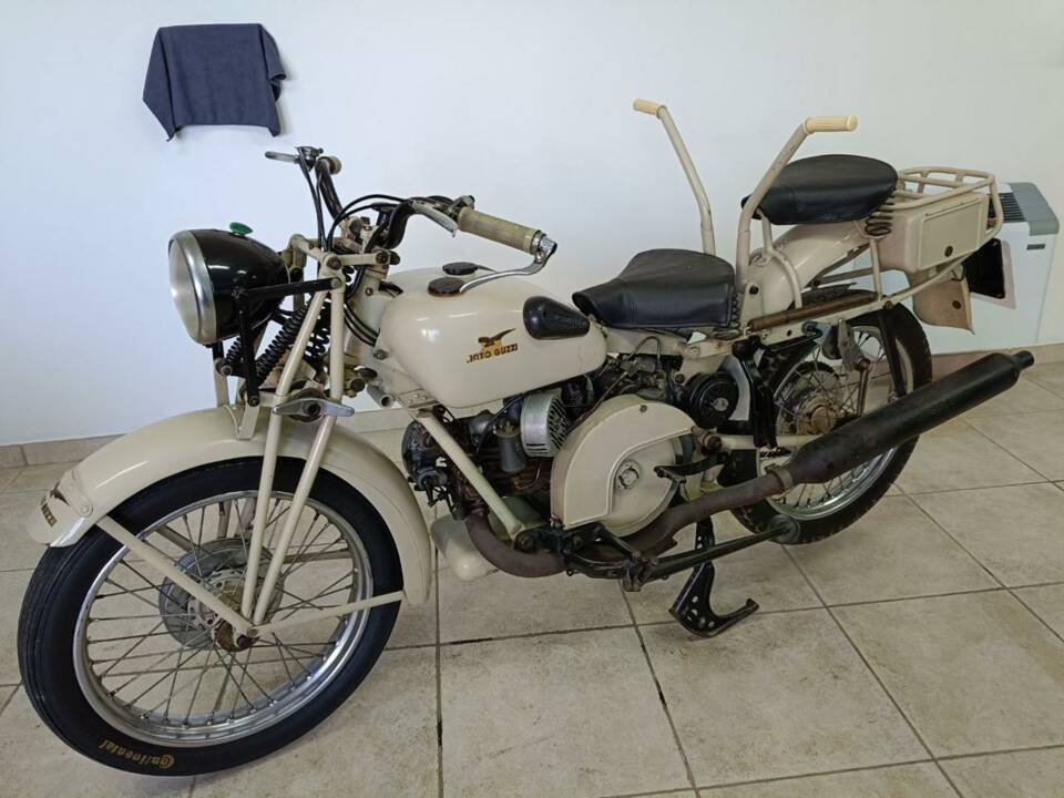 Image 20/36 of Moto Guzzi DUMMY (1976)