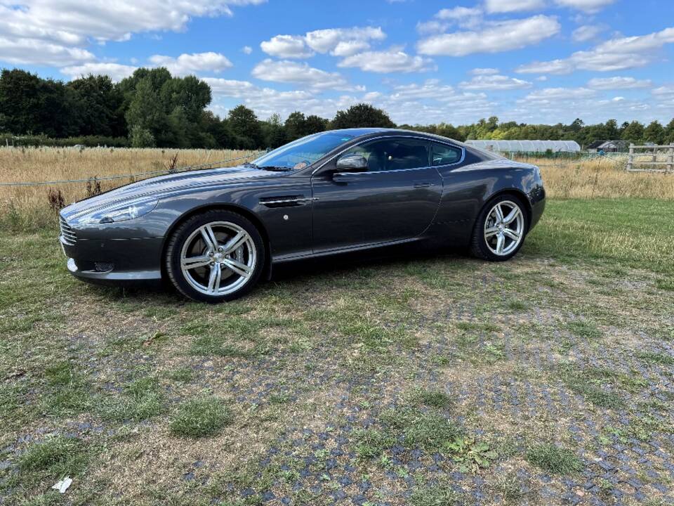 Bild 8/30 von Aston Martin DB 9 (2009)