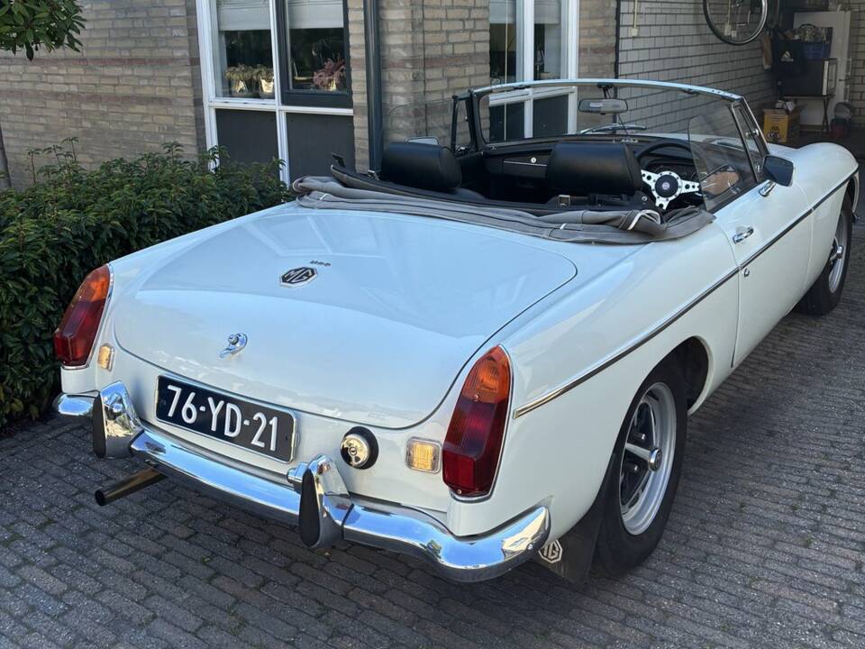 Afbeelding 6/8 van MG MGB (1973)