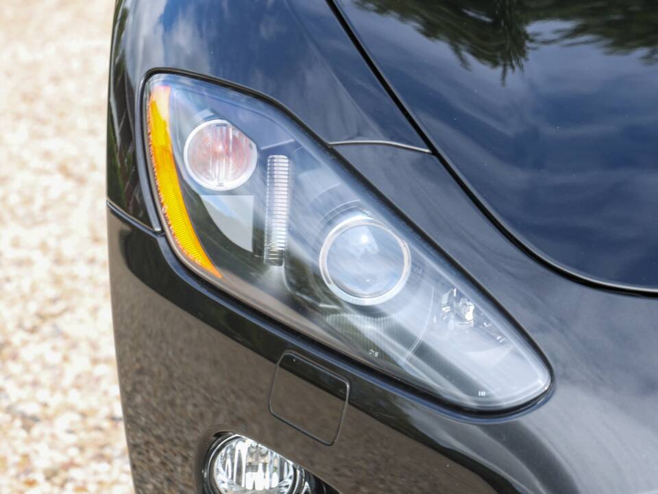 Image 47/50 of Maserati GranTurismo S (2008)