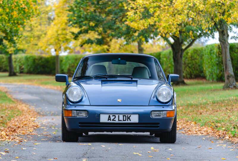 Bild 8/16 von Porsche 911 Carrera 4 (1990)