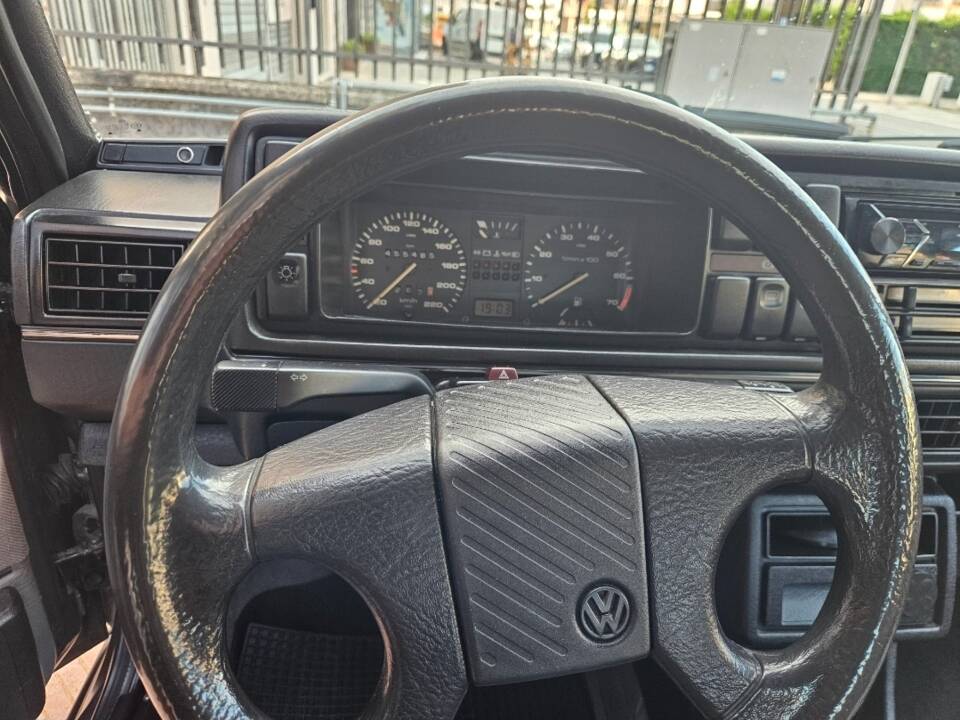 Bild 29/91 von Volkswagen Golf II 1.6 (1990)
