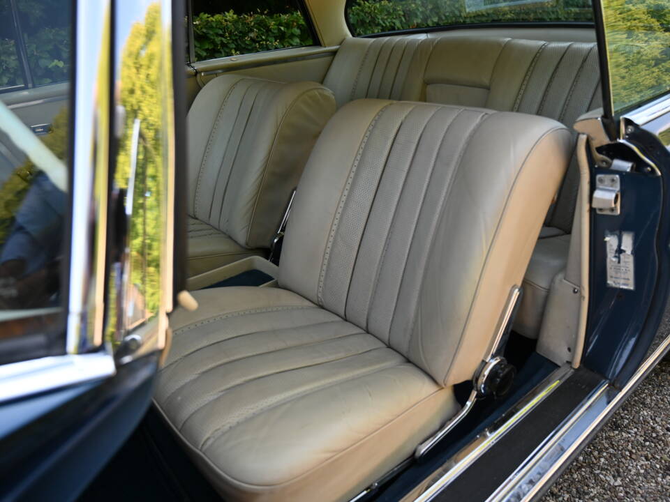 Immagine 8/17 di Mercedes-Benz 280 SE 3,5 (1971)