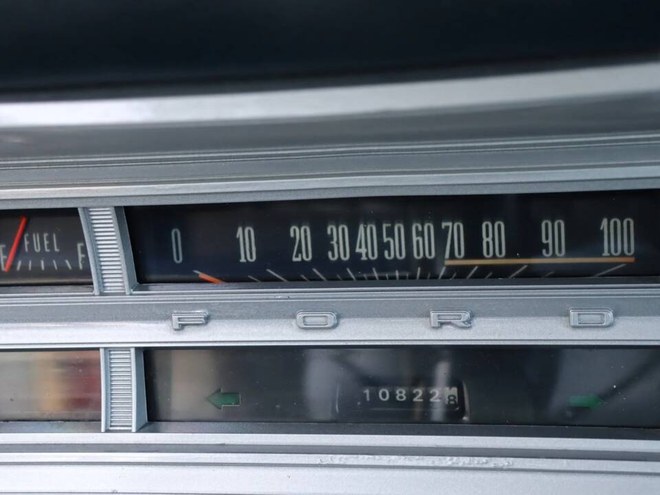 Image 21/52 of Ford F-100 (1967)