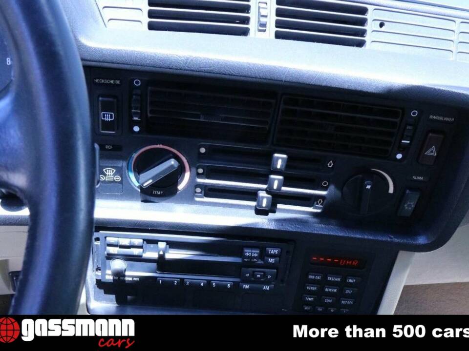 Image 13/15 of BMW M 635 CSi (1985)