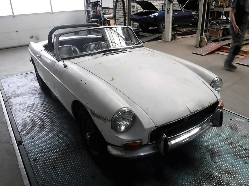 Immagine 46/50 di MG MGB (1967)