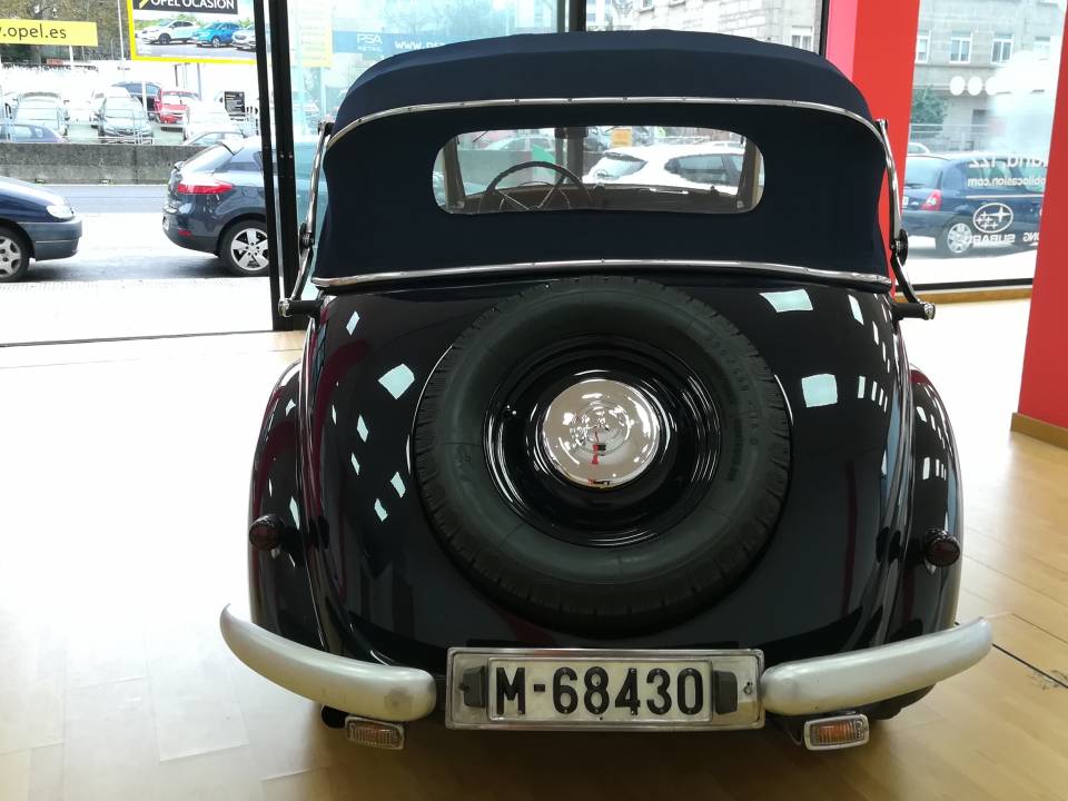 Imagen 6/50 de Mercedes-Benz 170 V Cabriolet B (1941)