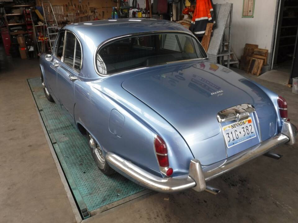 Image 5/50 of Jaguar 420 (1967)