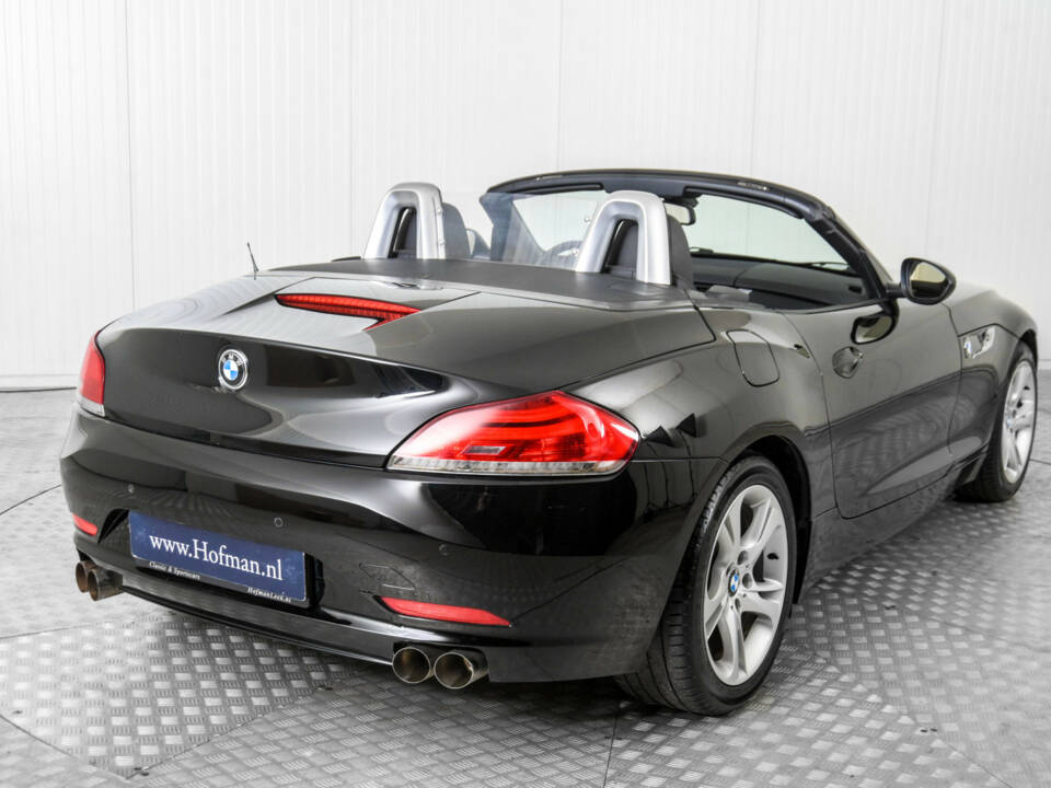 Image 26/50 of BMW Z4 sDrive30i (2009)