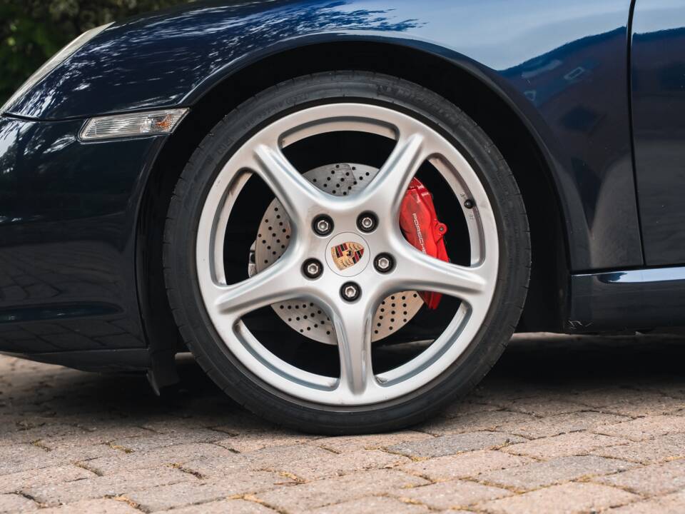 Bild 29/50 von Porsche 911 Carrera S (2005)