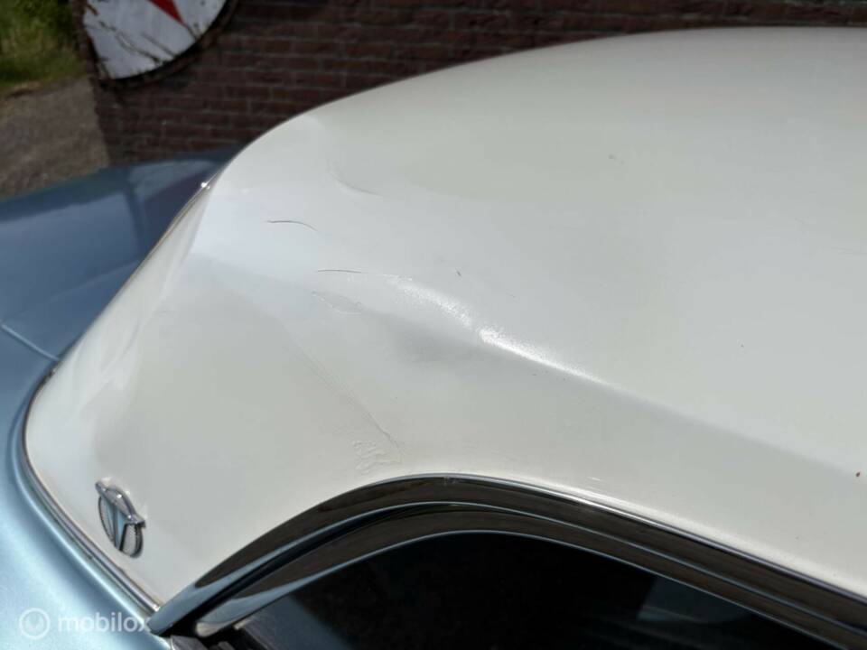 Image 34/49 of Oldsmobile F-85 Jetfire (1962)