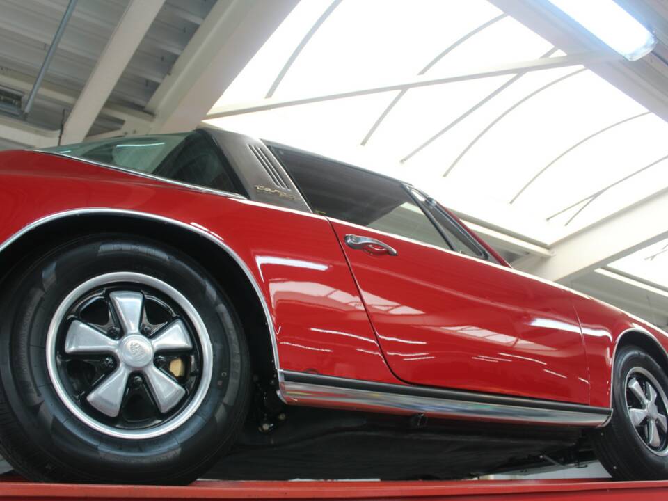 Bild 7/50 von Porsche 911 2.0 T (1970)