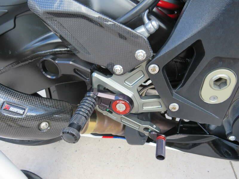 Image 22/47 de BMW S 1000RR 'TYCO' BSB Race Replica (2017)