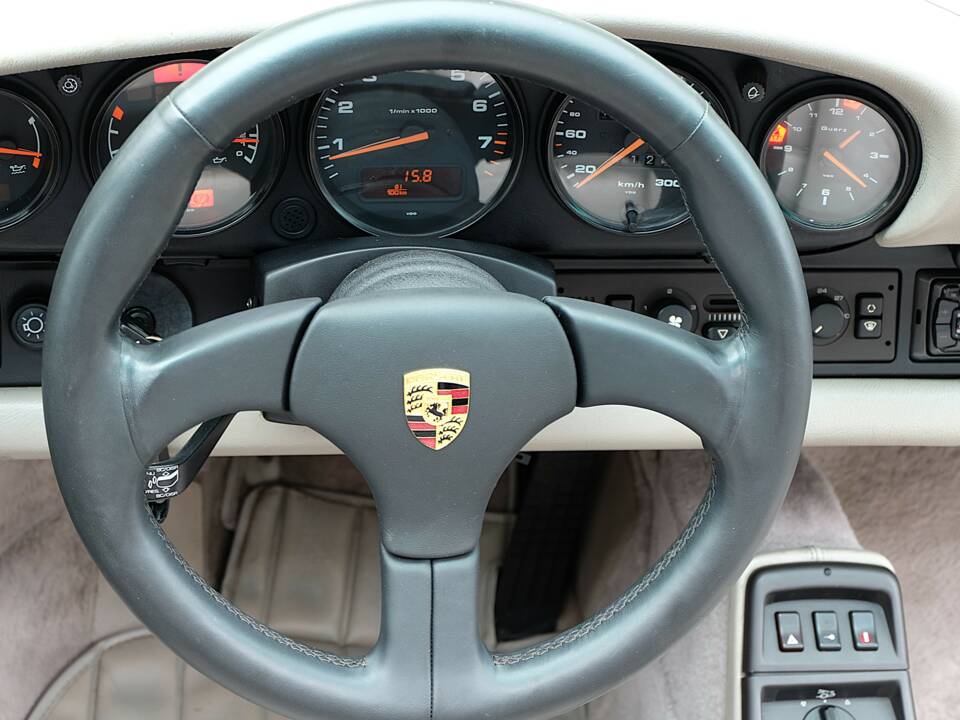 Afbeelding 38/59 van Porsche 911 Carrera 2 (1991)