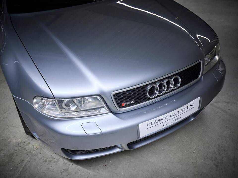 Imagen 49/100 de Audi RS4 Avant (2001)