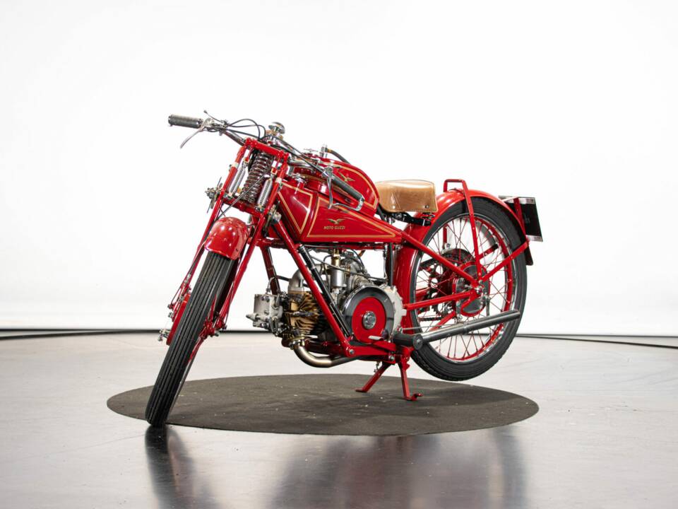 Immagine 11/50 di Moto Guzzi 250 SS (1930)