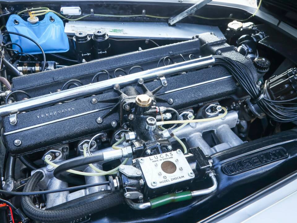 Afbeelding 44/50 van Maserati 3500 GTI Sebring (1967)