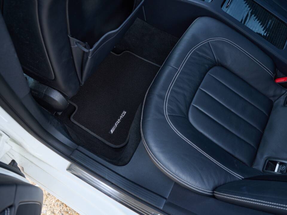 Immagine 50/50 di Mercedes-Benz CLS 350 (2014)