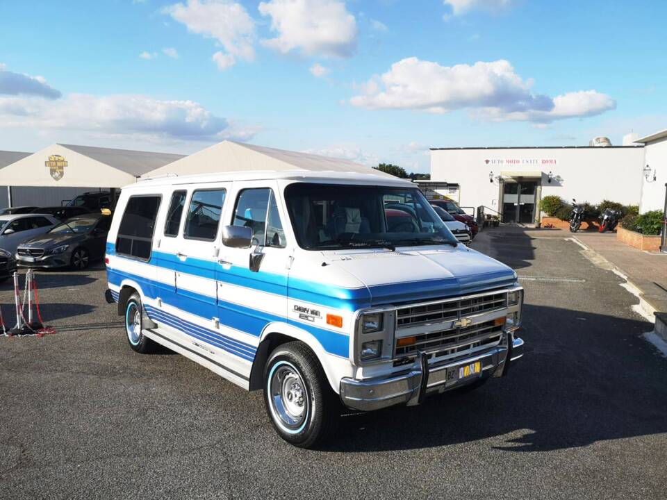 Afbeelding 1/41 van Chevrolet Van (1991)