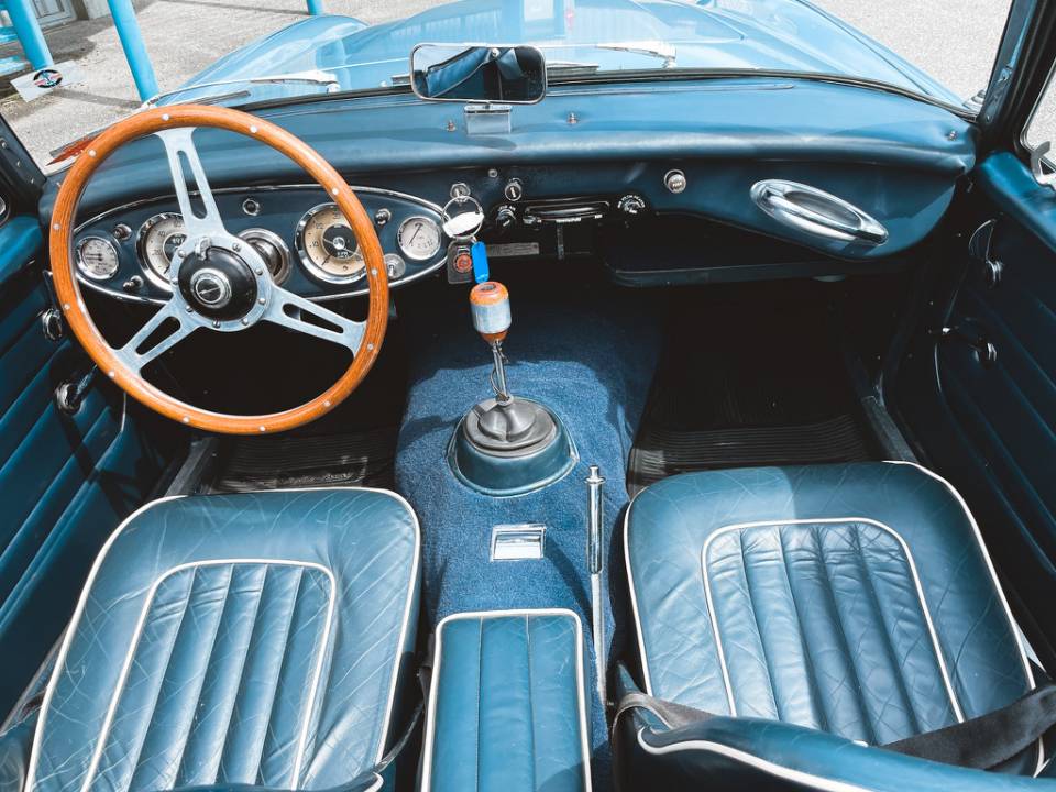 Image 9/18 of Austin-Healey 3000 Mk II (BJ7) (1963)