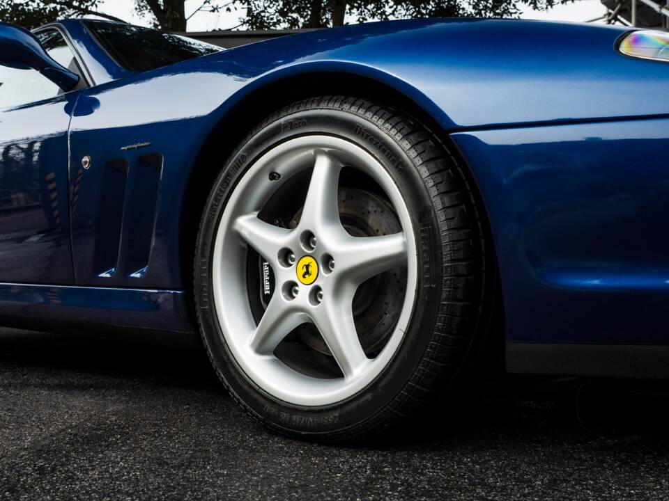 Bild 58/66 von Ferrari 550 Maranello (2000)