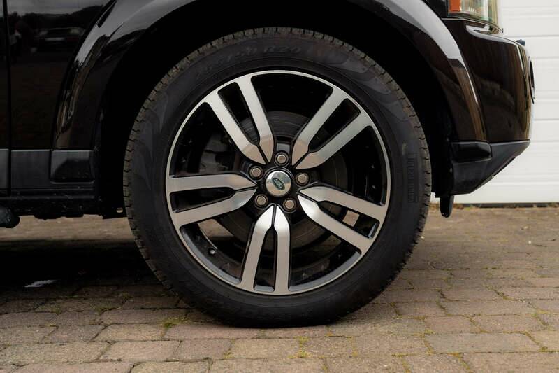 Immagine 37/50 di Land Rover Discovery V8 (2011)