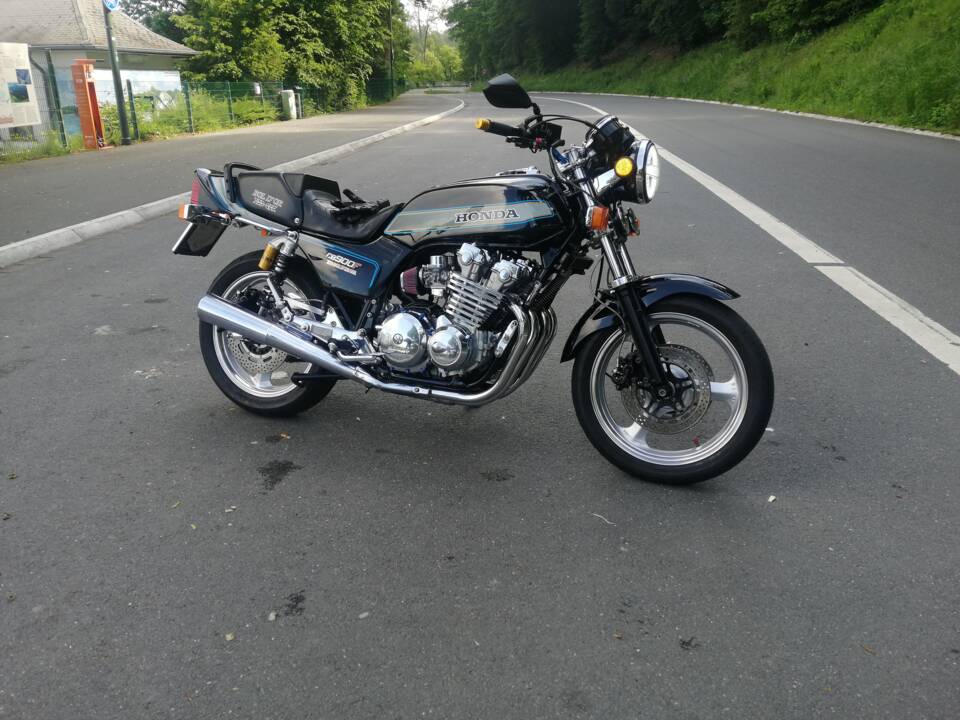 Image 36/54 of Honda CB 900 F Bol d'Or (1979)