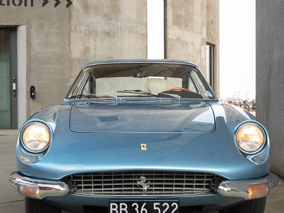 Image 39/40 of Ferrari 365 GT 2+2 (1969)