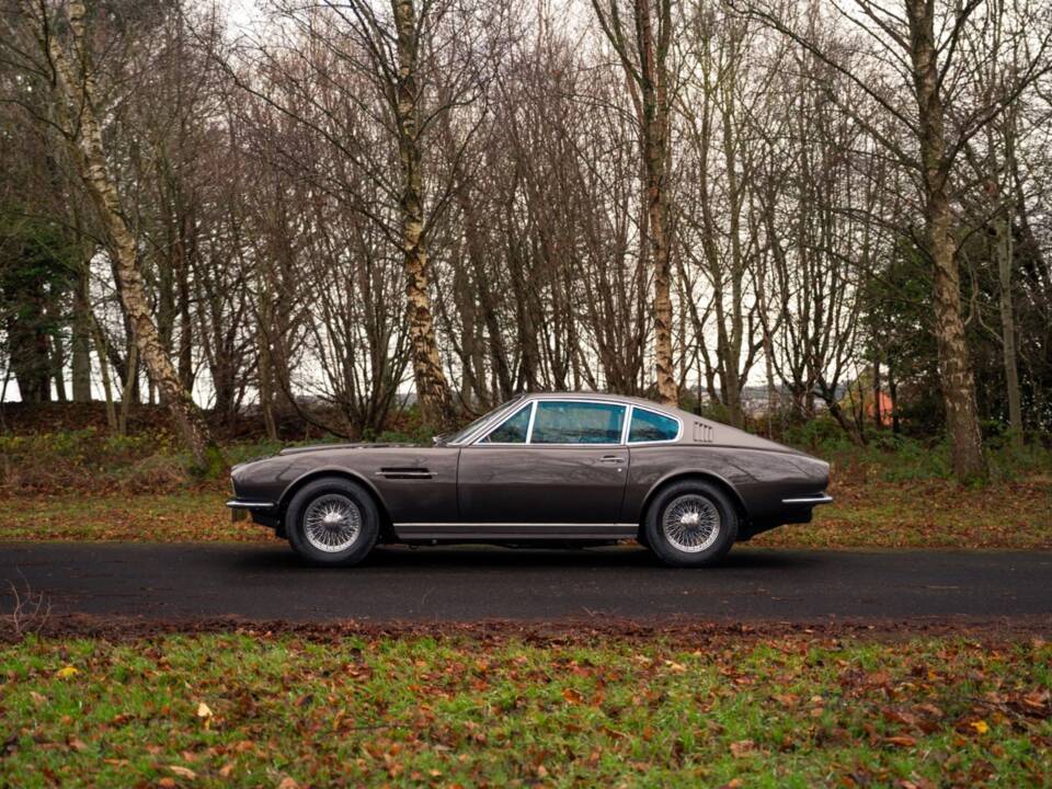 Image 55/63 de Aston Martin DBS (1968)
