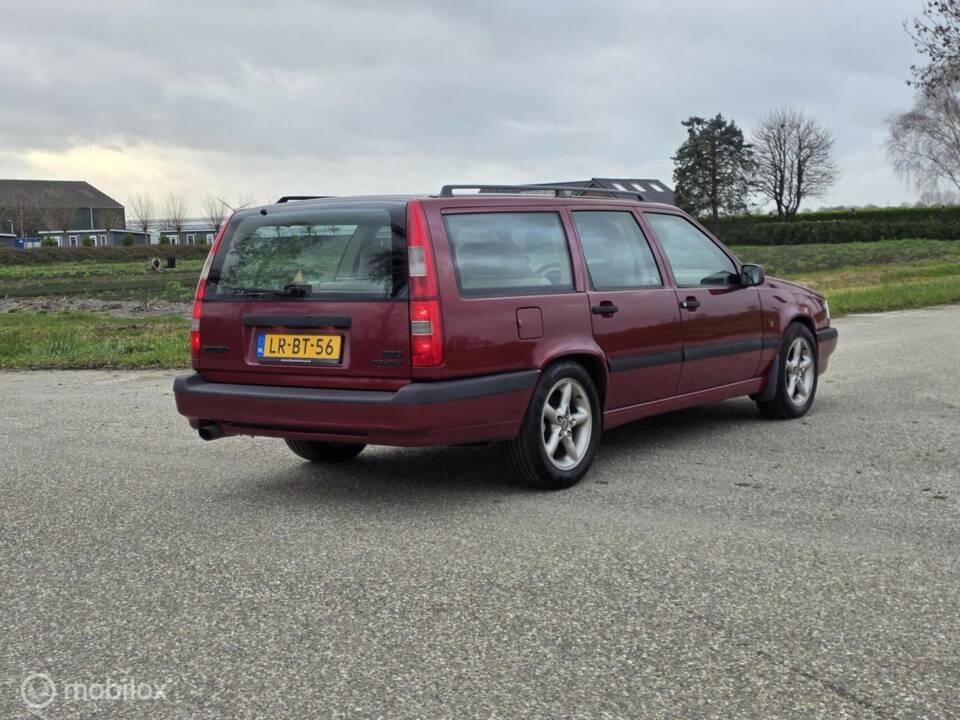 Image 6/38 de Volvo 850 2.5-20V (1995)