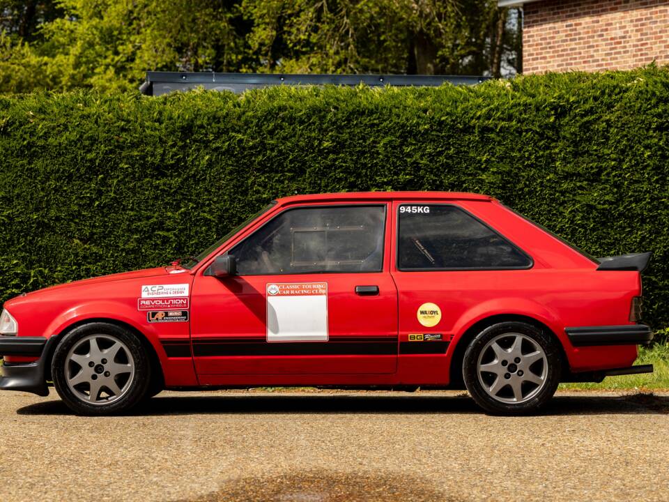 Bild 2/50 von Ford Escort XR3i (1982)