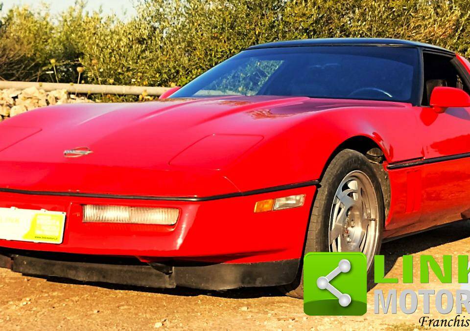 Immagine 1/10 di Chevrolet Corvette Convertible (1990)