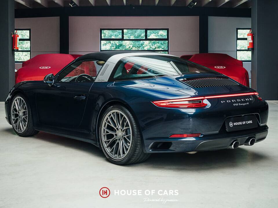 Immagine 9/25 di Porsche 911 Targa 4 (2016)