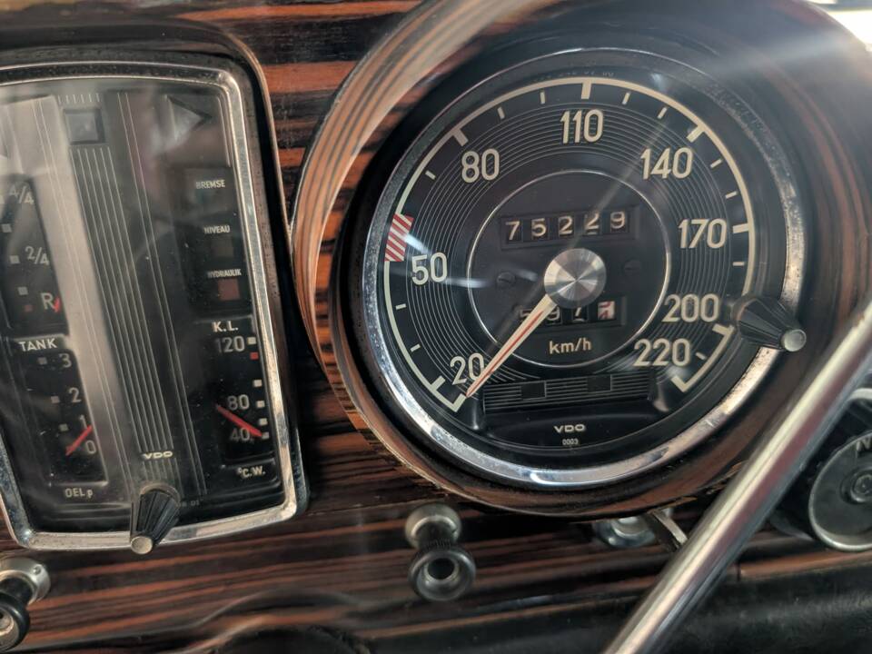 Image 33/46 of Mercedes-Benz 600 (1966)
