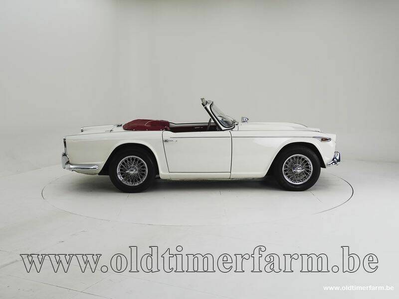 Imagen 9/15 de Triumph TR 4A (1966)