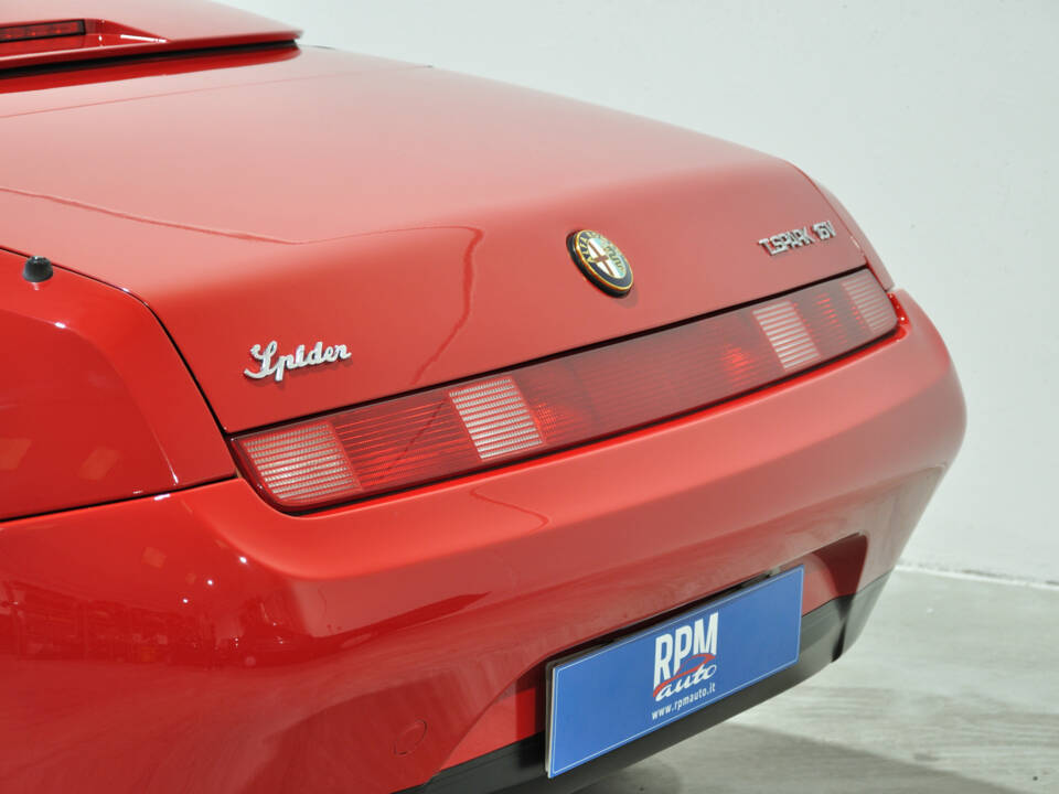 Image 14/32 of Alfa Romeo Spider 2.0 Twin Spark 16V (1996)