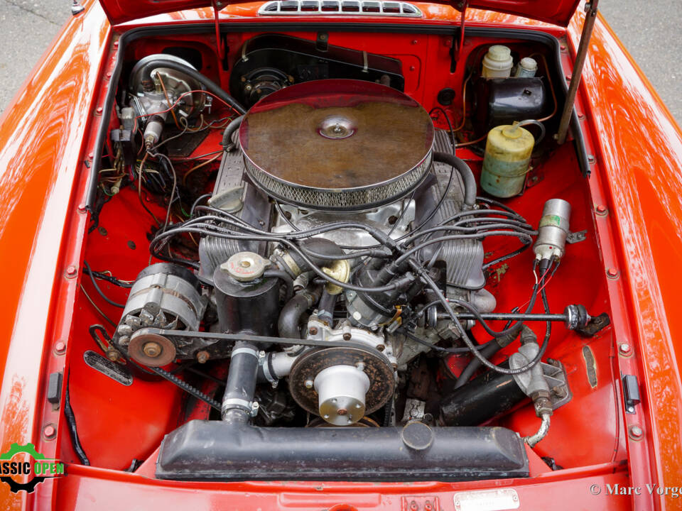 Image 18/46 de MG MGB GT V8 (1975)