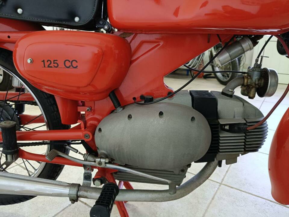 Image 17/20 of Motobi Ardizio 125 (1956)