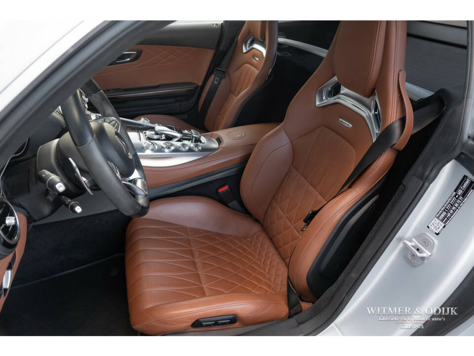 Image 4/43 of Mercedes-Benz C 63 S AMG (2015)
