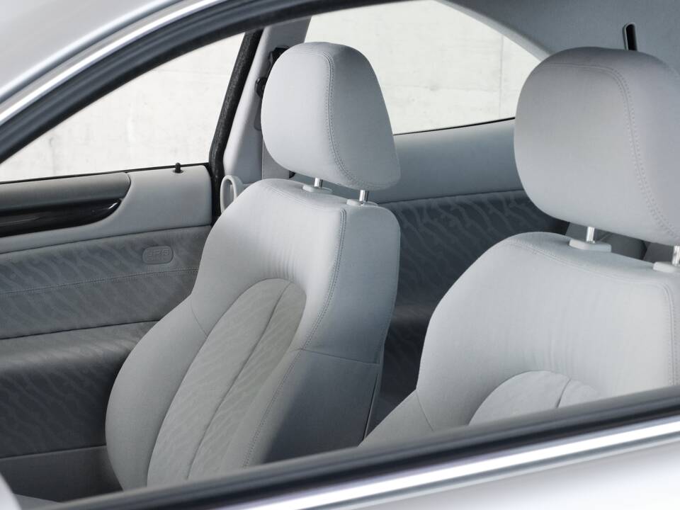 Bild 27/50 von Mercedes-Benz CLK 230 Kompressor (1999)