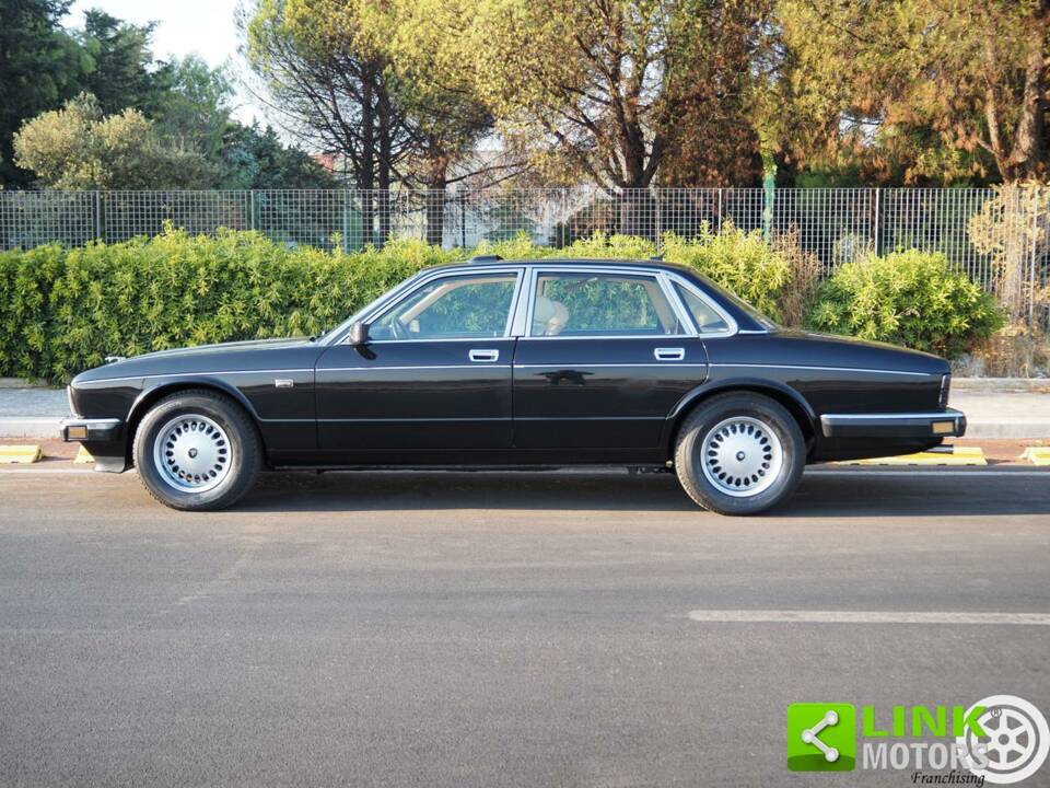 Bild 3/50 von Jaguar Sovereign 3.6 (1988)
