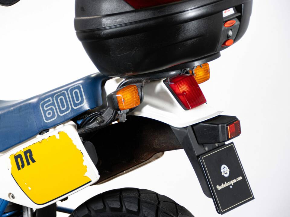 Bild 20/50 von Suzuki DR 600 S (1986)