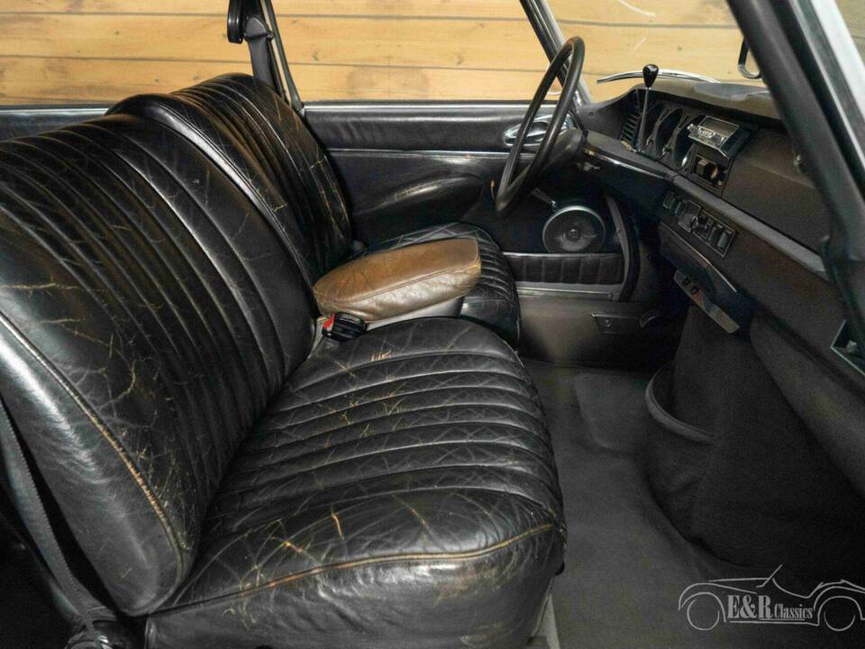 Bild 14/19 von Citroën DS 23 Pallas IE (1973)