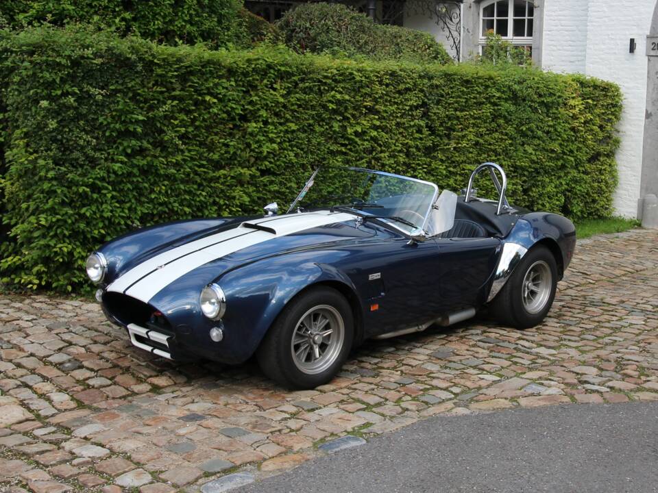 Image 1/9 of AC Cobra Mk IV (1985)