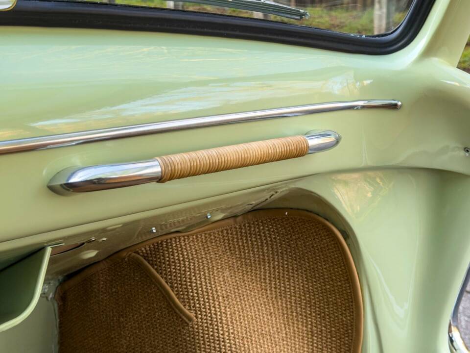 Bild 16/23 von Autobianchi Bianchina Convertible (1968)