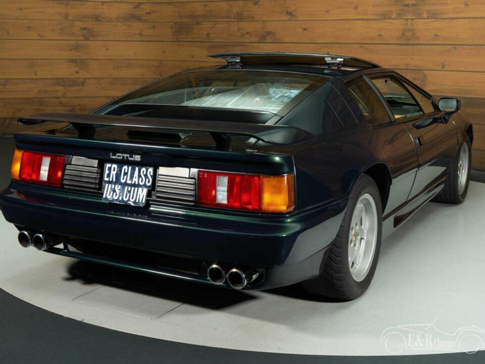 Image 14/19 of Lotus Esprit SE (1990)