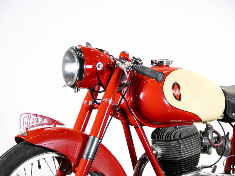 Image 38/50 of Gilera DUMMY (1956)