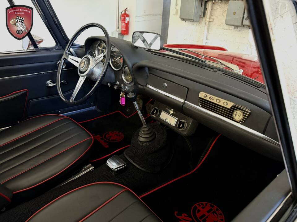 Bild 42/76 von Alfa Romeo 2600 Spider (1964)